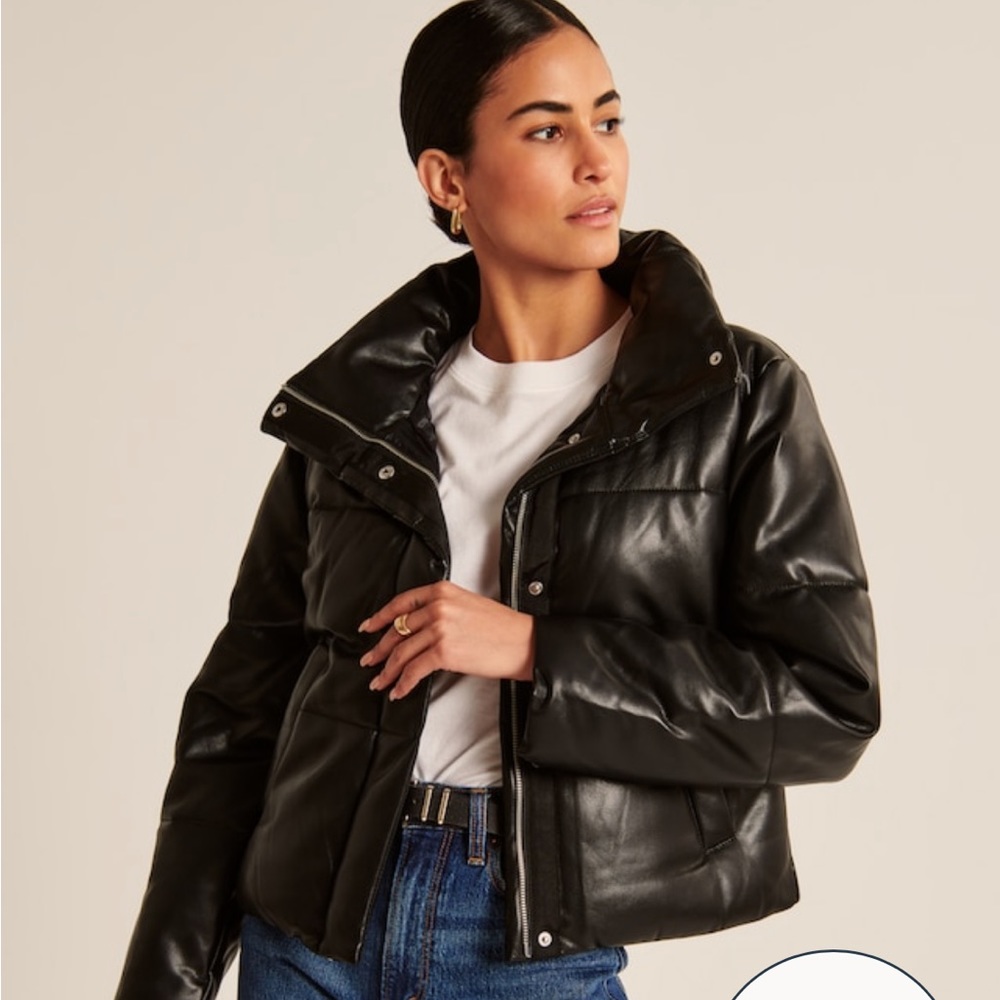 Brand New Abercrombie & Fitch Black Mini Puffer Size Small